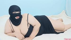 سكس مصرى ولد ينيك مرات عمه في كسها الضيق